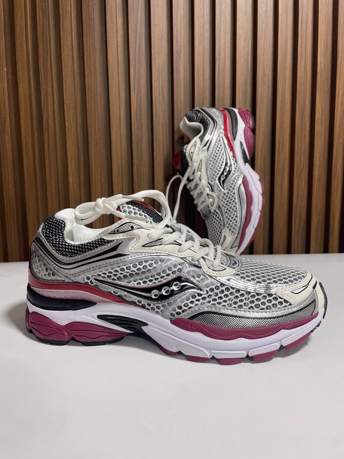 Saucony