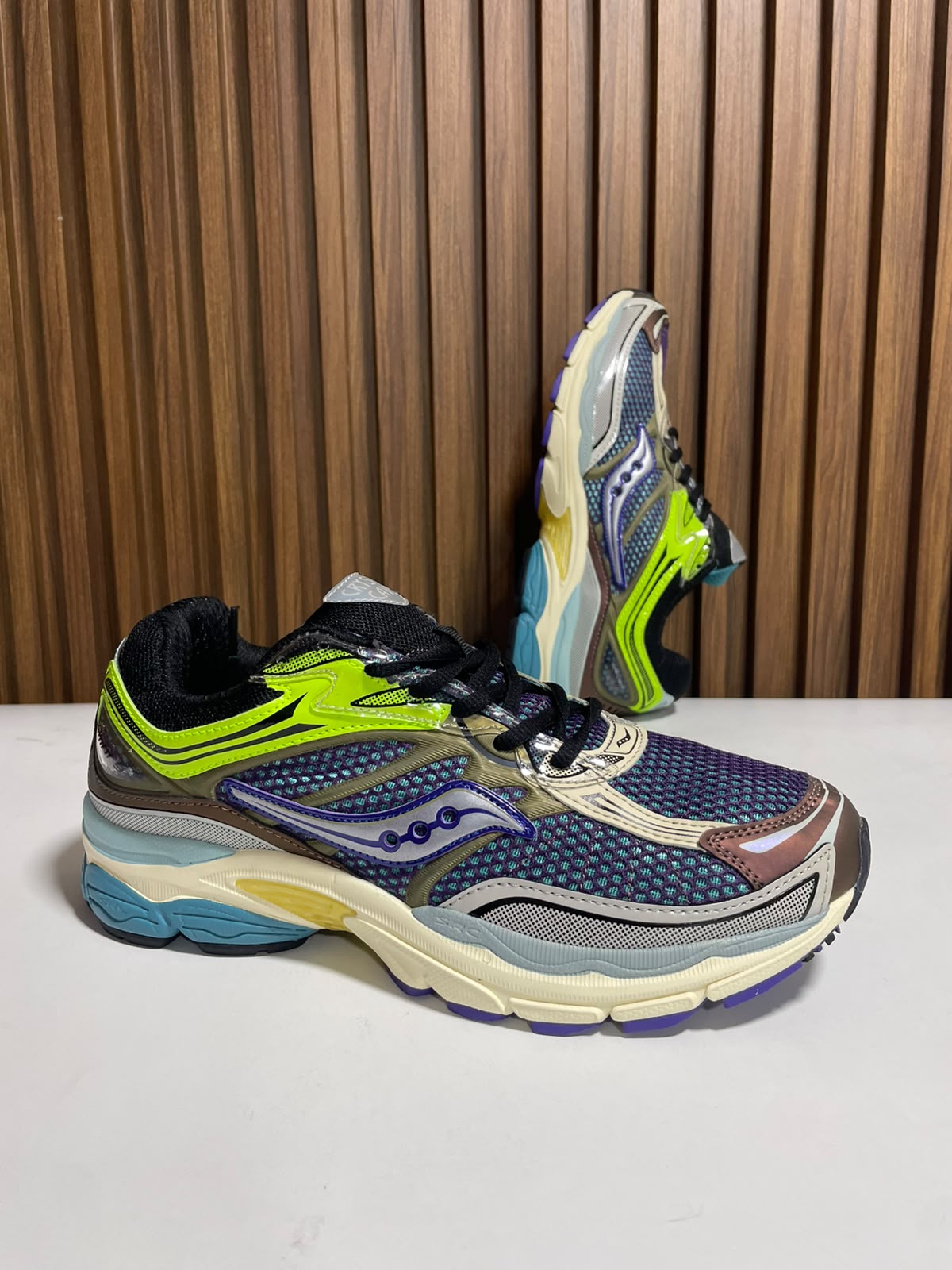 Saucony